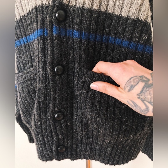 Vintage 80s Yves Saint Laurent Wool Cardigan / Vintage YSL Sweater - Picture 8 of 11